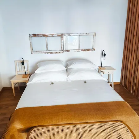 O Refugio Do Pim Horta (Azores)