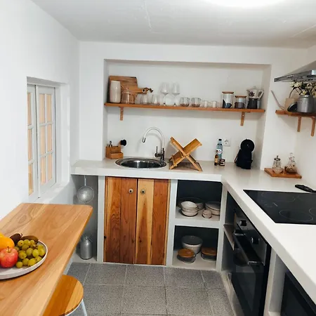 O Refugio Do Pim * Horta (Azores)